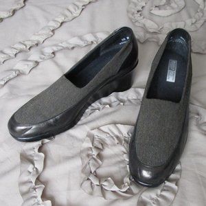 Munro Walking Wedge slip on shoes